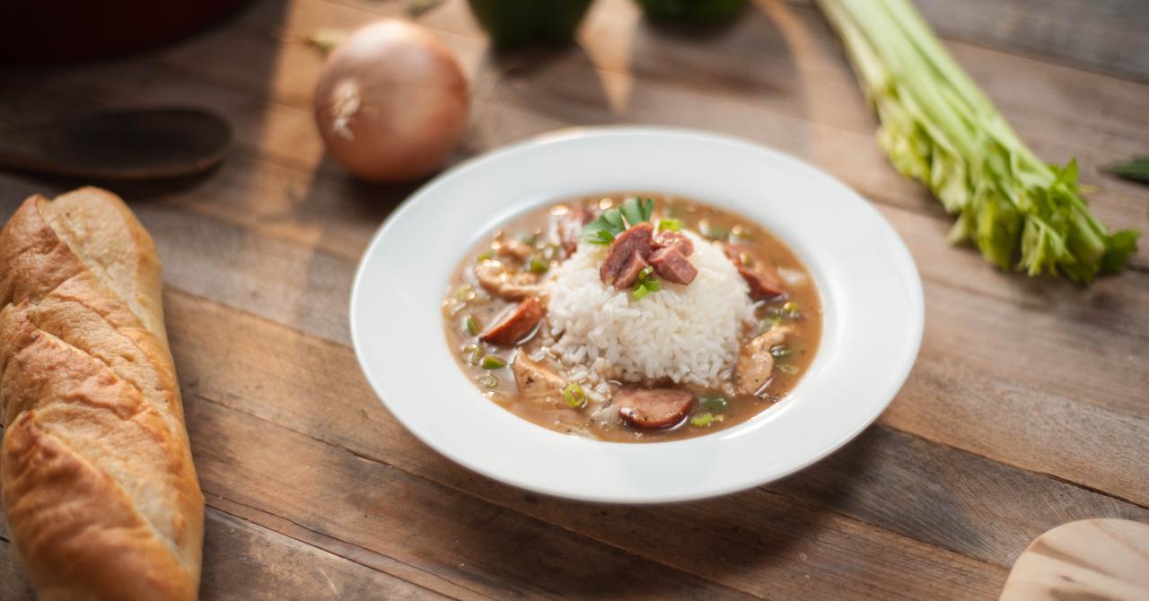 Gumbo Dish with ingredients around it